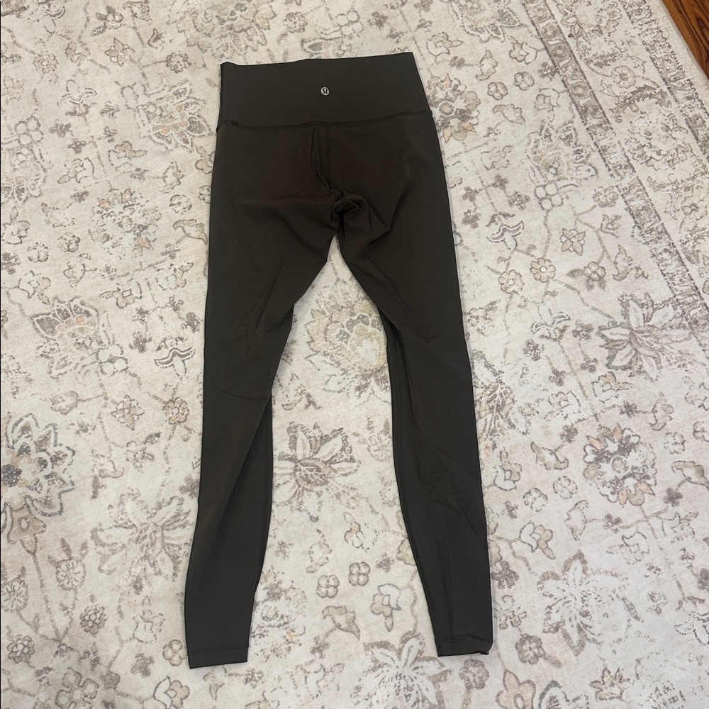 Olive green lulu lemon leggings - Picture 2 of 4